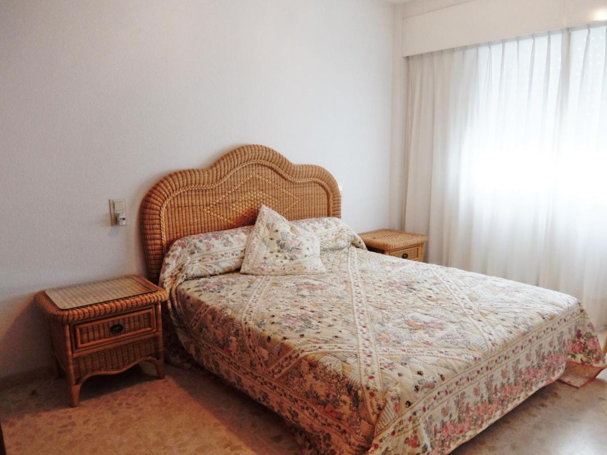 Apartamento Parque Mota - Alquiler Solo A Familias Playa de Gandía Exterior foto